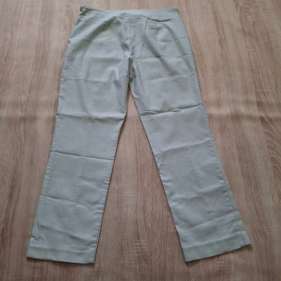 Women's Chapter One Beige Pullon Stretch Cropped Tapered Pants Size 10 Cropped - Picture 8 of 9